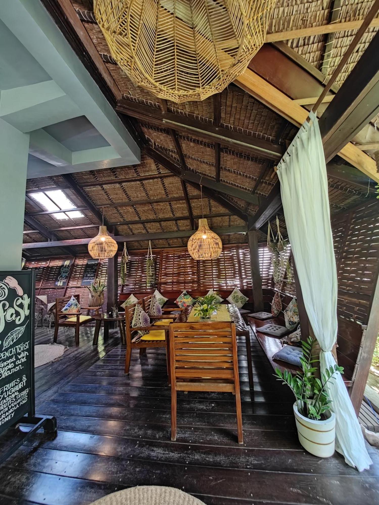 Daluyong Beach Resort Генерал-Луна Экстерьер фото