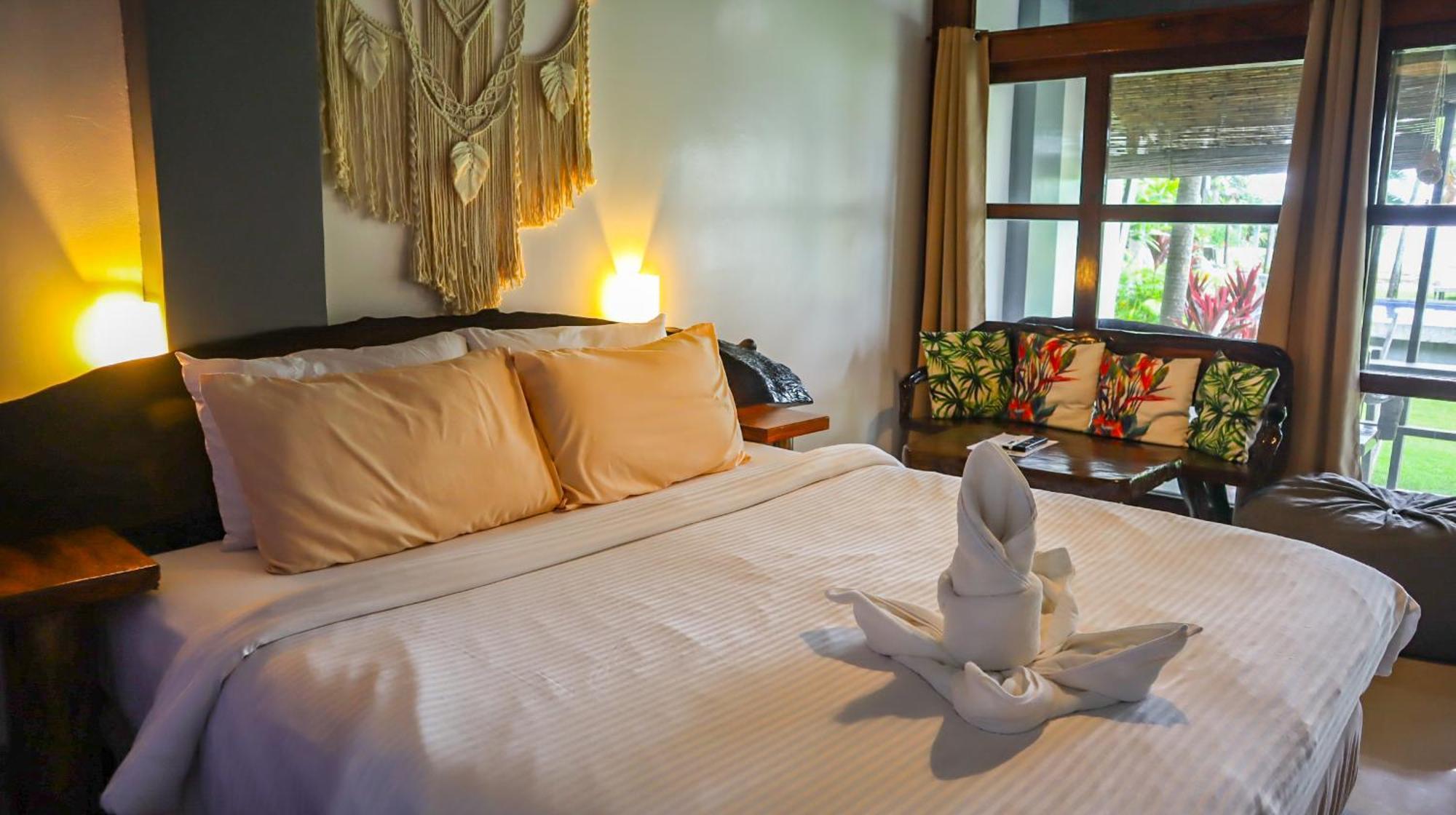 Daluyong Beach Resort Генерал-Луна Экстерьер фото